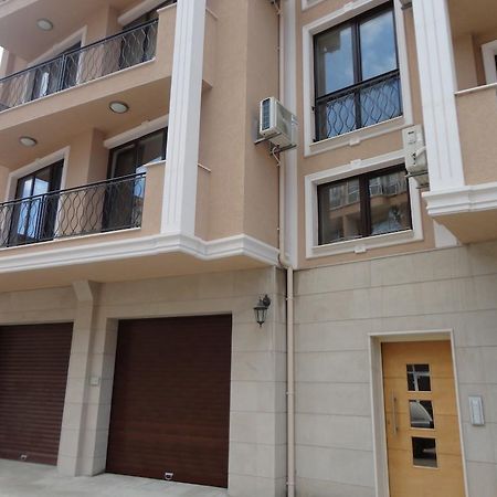 Holiday Apartments In Pomorie Exterior photo