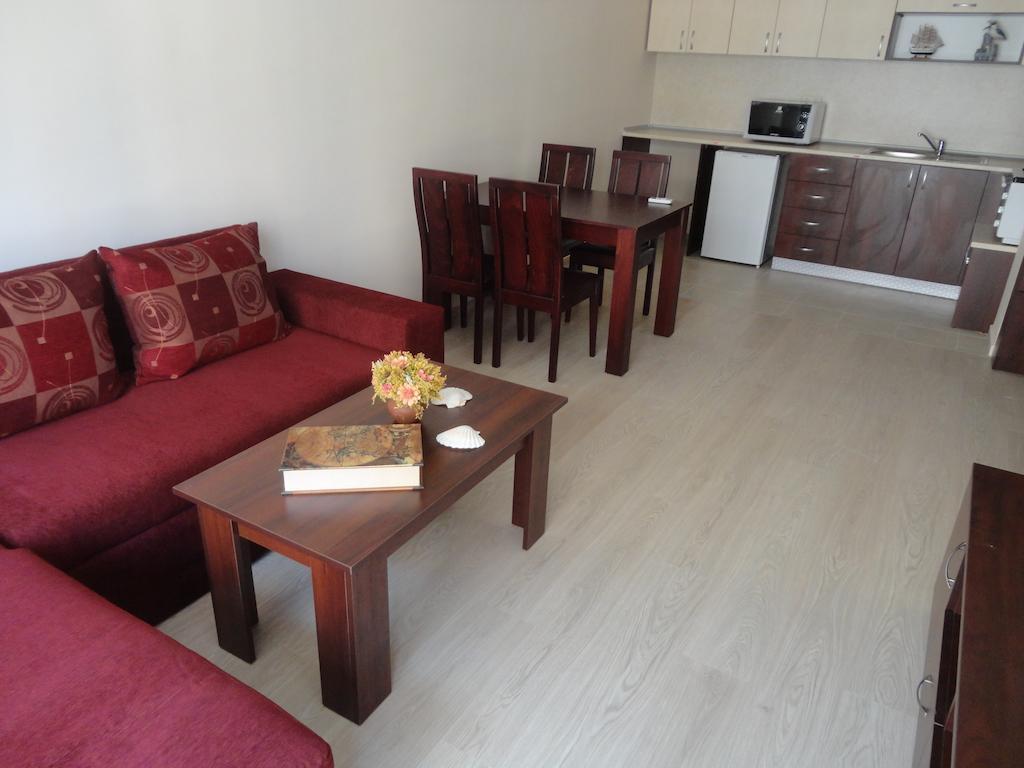 Holiday Apartments In Pomorie Room photo